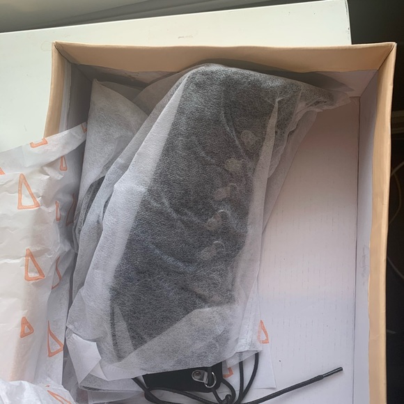 Black suede lacy heels - Picture 4 of 6